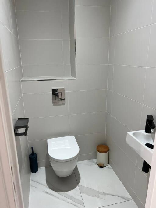 Cosy Flat For 6 People #2 Appartement Asnières Buitenkant foto
