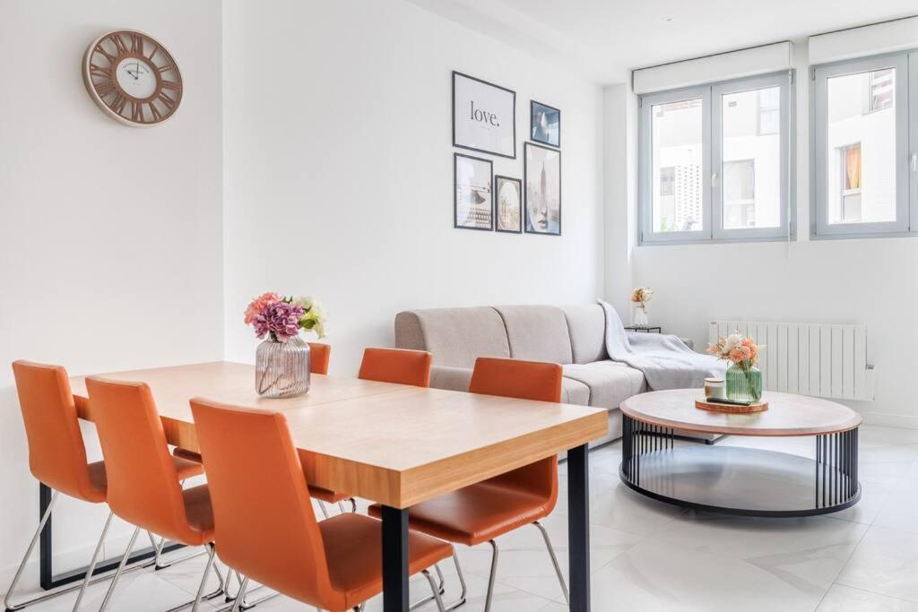 Cosy Flat For 6 People #2 Appartement Asnières Buitenkant foto
